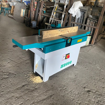 Tabla de madera industrial de madera sólida 2500 mm Mesa larga Maquina de planeación de superficie de madera