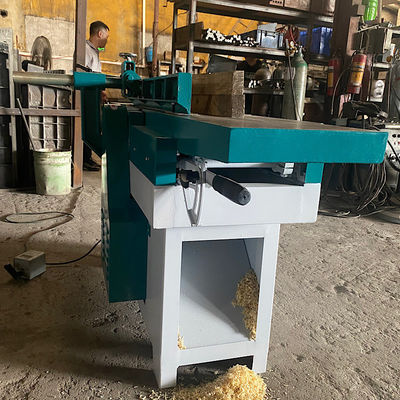 Tabla de madera industrial de madera sólida 2500 mm Mesa larga Maquina de planeación de superficie de madera