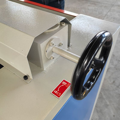 2.2kw Máquina de adhesivo para la carpintería para el montaje de grandes tableros en las tiendas de materiales de construcción