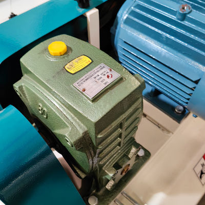 Planificación de la superficie de madera sólida MBZ524A Máquina de planificación automática de alimentación de doble eje