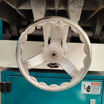 400 mm Max.Ancho de planeación Máquina de planeación automática de superficie de madera MBZ524A Alta precisión