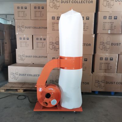 Recolector eléctrico de polvo de madera para la carpintería 930*500*2050mm Tamaño general y tamaño del embalaje