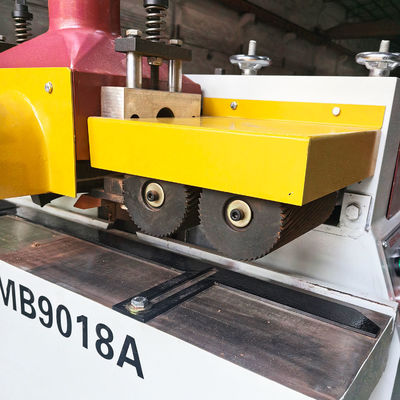120 mm Max. espesor de trabajo superficie de planador de madera 180 mm perfiles de madera máquina de moldeo en línea