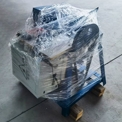 Máquina de descarga de dientes circular para la fabricación de manijas de escobas de palo de madera
