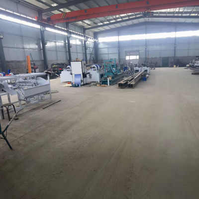 Máquina de descarga de dientes circular para la fabricación de manijas de escobas de palo de madera