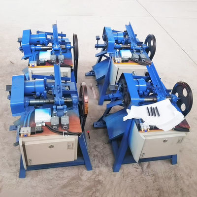 Máquina de roscado de 15 mm para la producción automática de escobas pequeñas