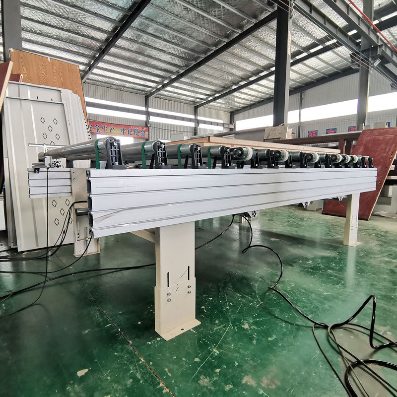 1500W Panel de potencia del motor Muebles Línea transportadora 3000mm longitud Mesa de rodillos automática