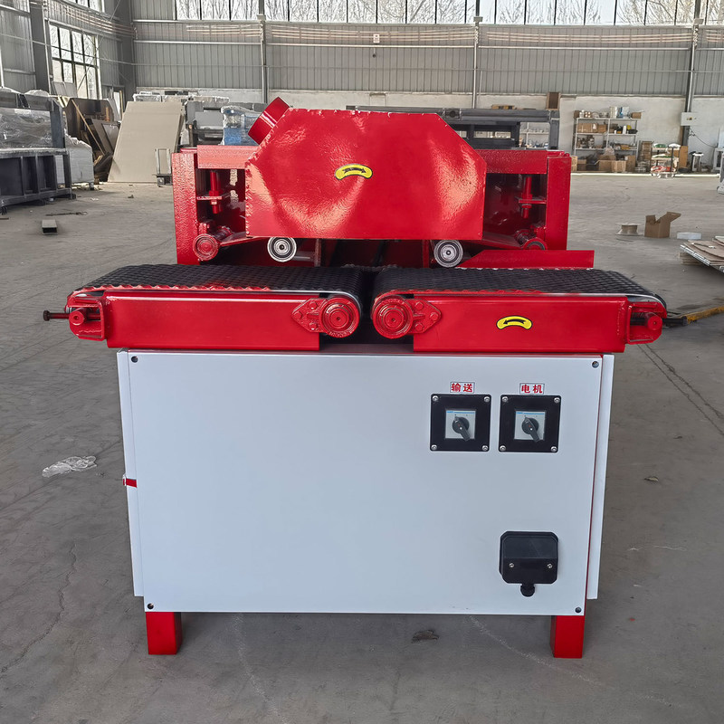 Máquina de corte de madera de múltiples hojas de 380V de tensión para serrar madera rápida y precisa