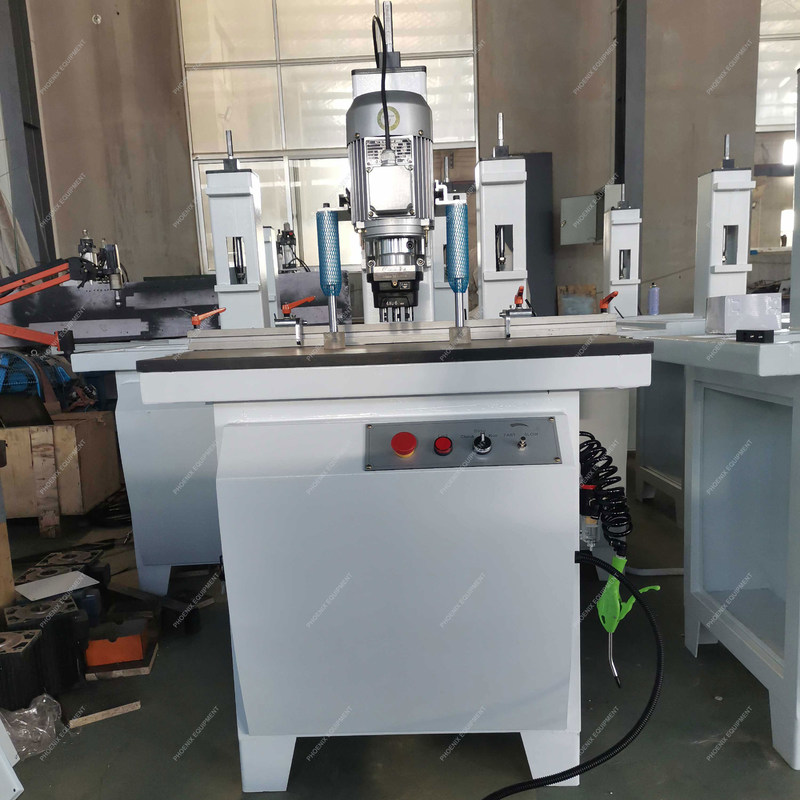 Máquina de perforación de bancos pequeños para puertas