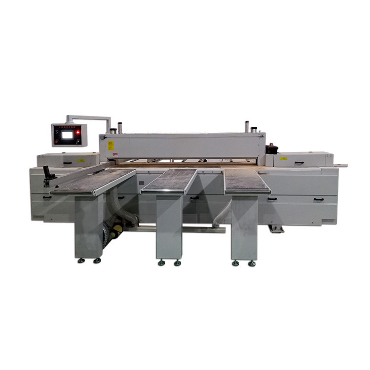 Tiendas de materiales de construcción Corte de madera Escritorio Sierra CNC automática con voltaje 380