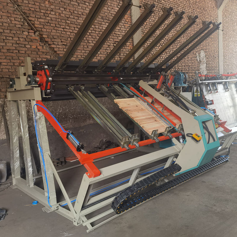 Alta productividad MY2600A-8 Compositor de madera rotativo Portador de abrazaderas neumático Máquina portadora de abrazaderas hidráulicas de madera