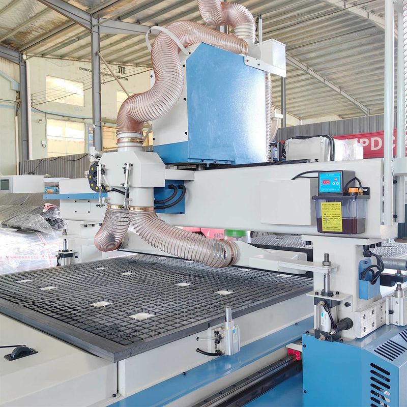 Roteador CNC de madera de 6 husillos de alta velocidad para tallado y grabado en 3D