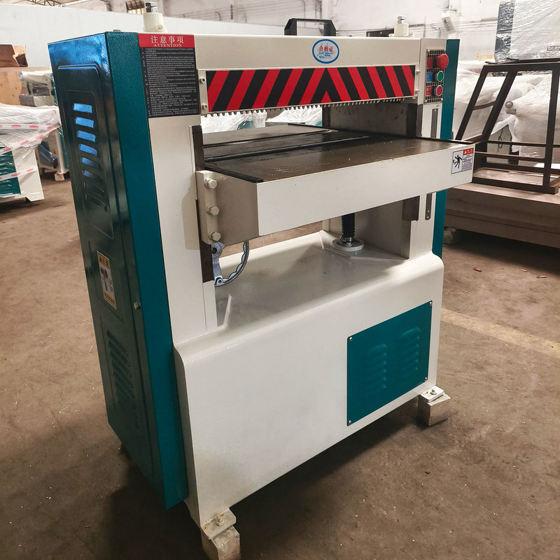 MB106 Automatización Trabajo de madera multipropósito 630mm espesor de madera espesor más plano máquina