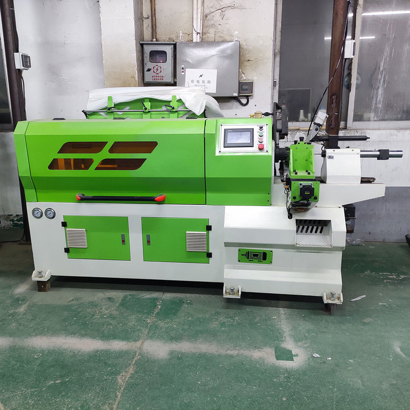 Máquina de torneado de torno de madera CNC versátil para carpintería con longitud girada de 750 mm