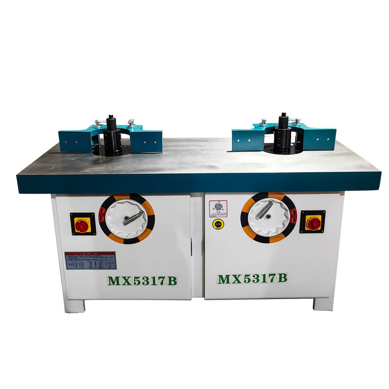 Máquina de moldeado de doble husillo vertical para puertas de madera